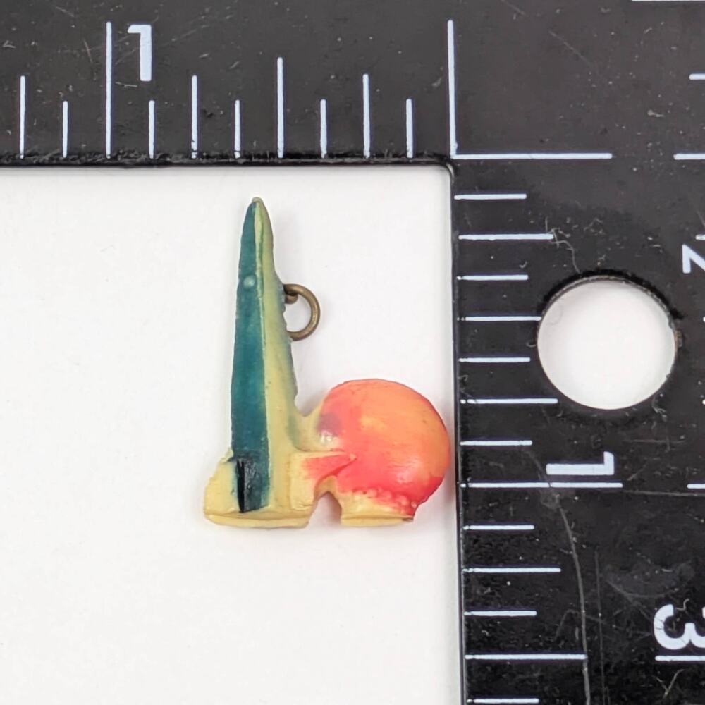 Vtg 1939 New York World’s Fair Trylon Perisphere Celluloid Charm Japan Souvenir